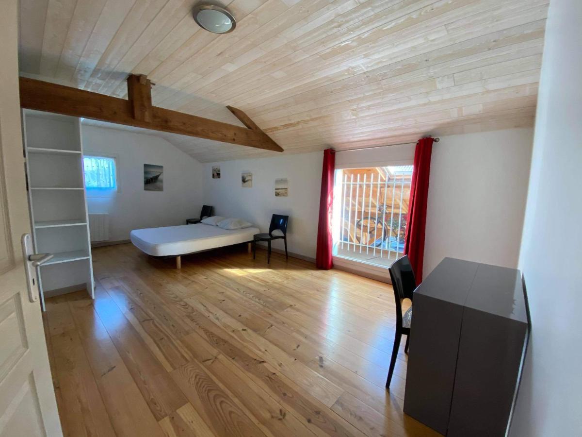 Ensemble De 3 Villas Avec Piscine Chauffee, Esprit Detente Sanguinet Exterior photo